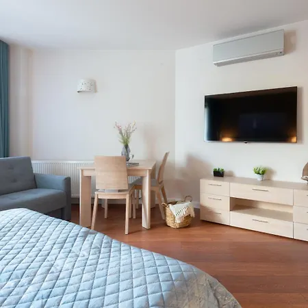 Apartamenty In - Prywatne Apartamenty - Gwiazda Morza Wladyslawowo Exterior photo